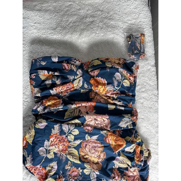 Jantzen One Piece Halter Swimsuit Floral Ruched Lined Size 10 Beach Vacation - Picture 3 of 7